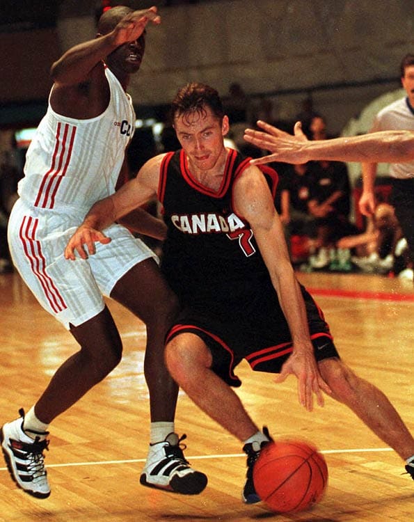  Steve Nash and Yudi Abreu 